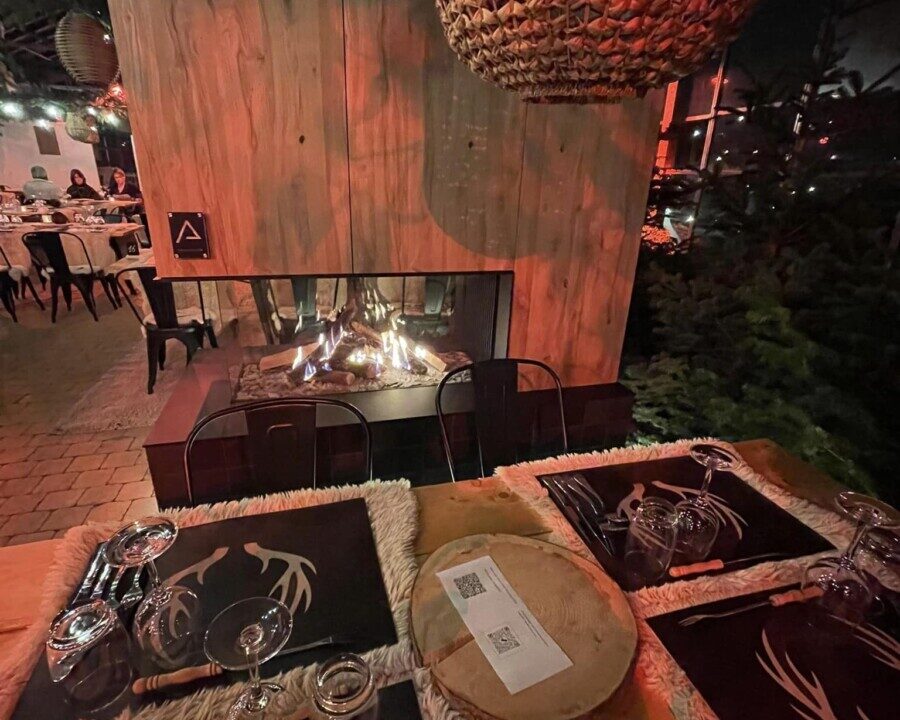 La décoration du Restaurant ephemere les serres d'hiver à Namur